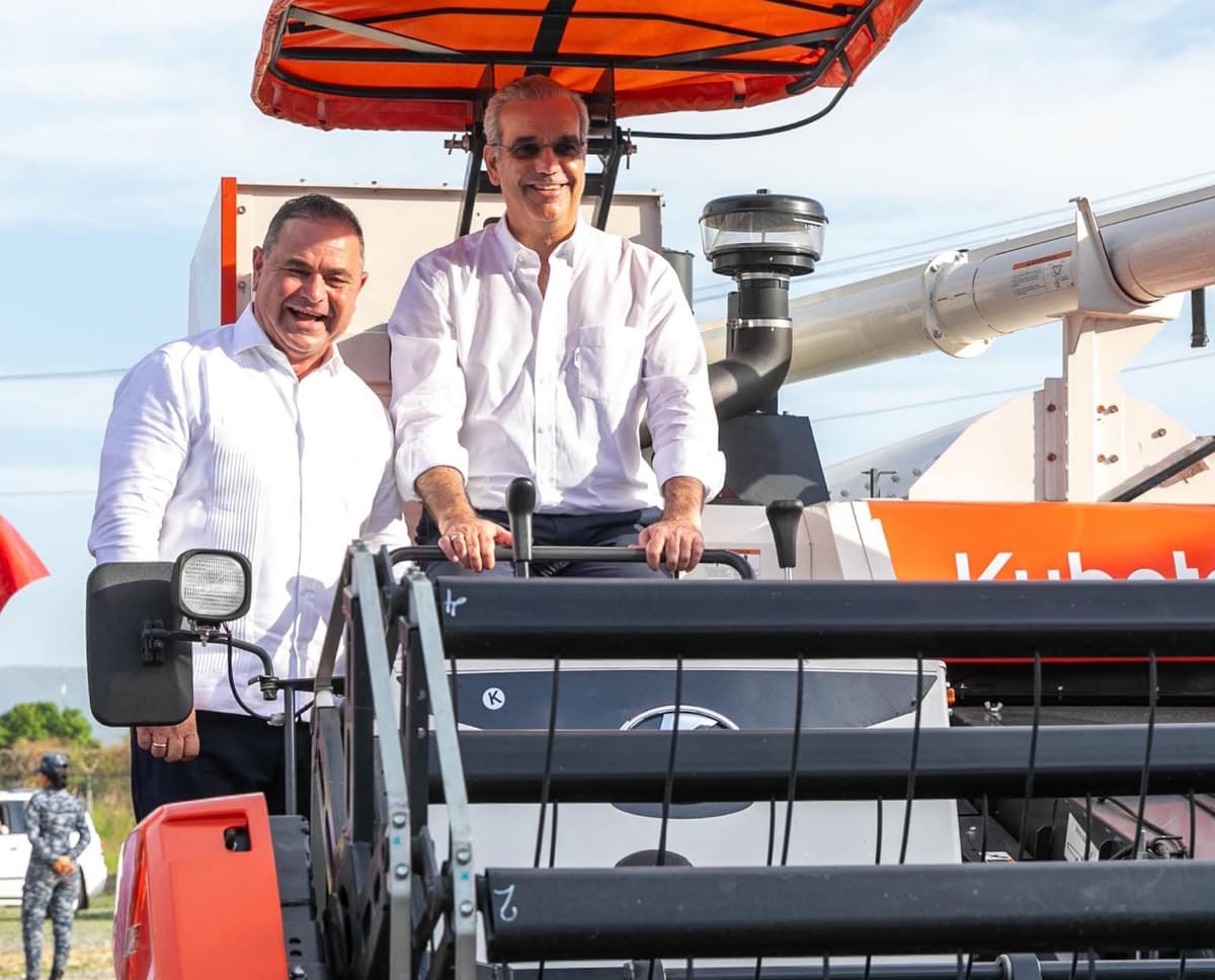 Abinader pide a agricultores continuar tecnificándose para eliminar la mano de obra extranjera