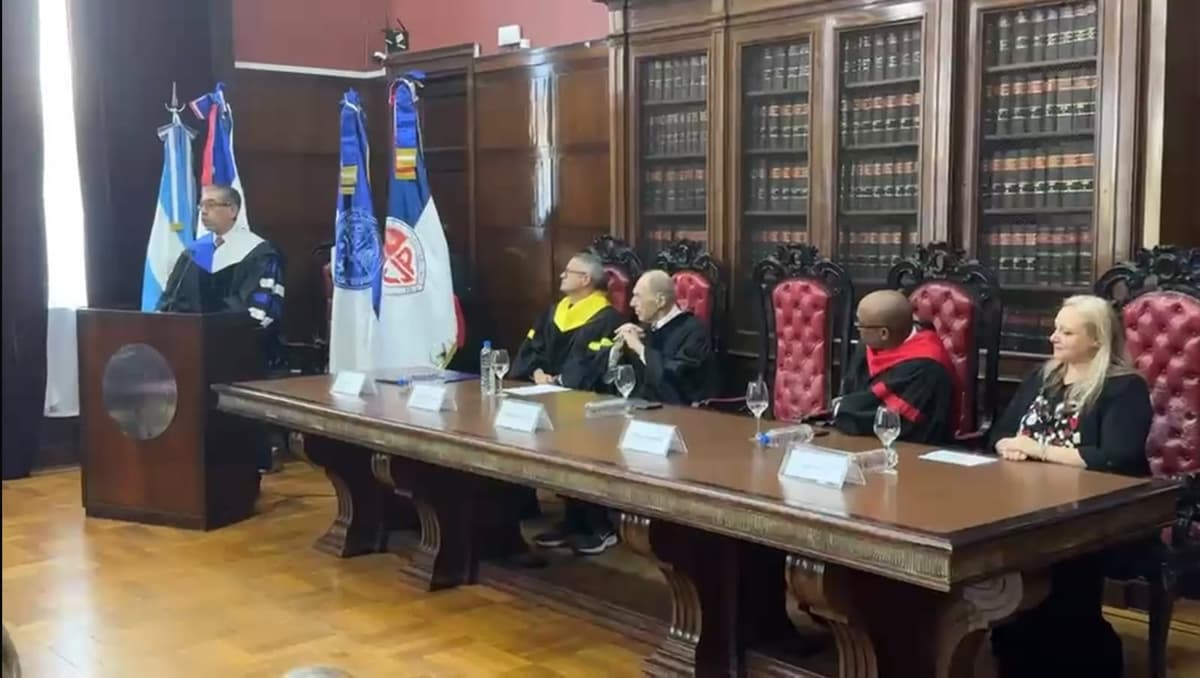 UASD otorga Doctor Honoris Causa al jurista argentino Eugenio Raúl Zaffaroni
