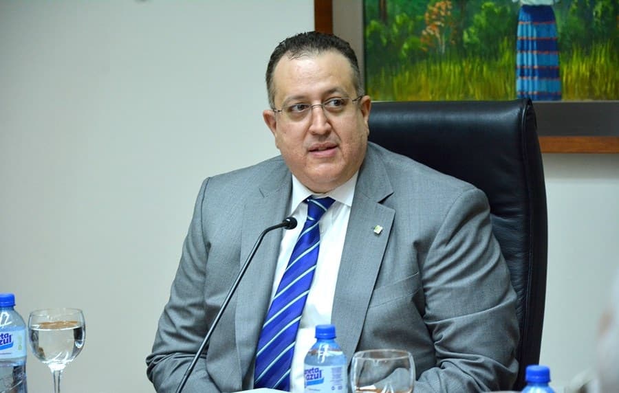 Magin Diaz afirma si Alofoke gana las elecciones presidenciales del 2028 debe dejar a Valdez Albizu como Gobernador del Banco Central