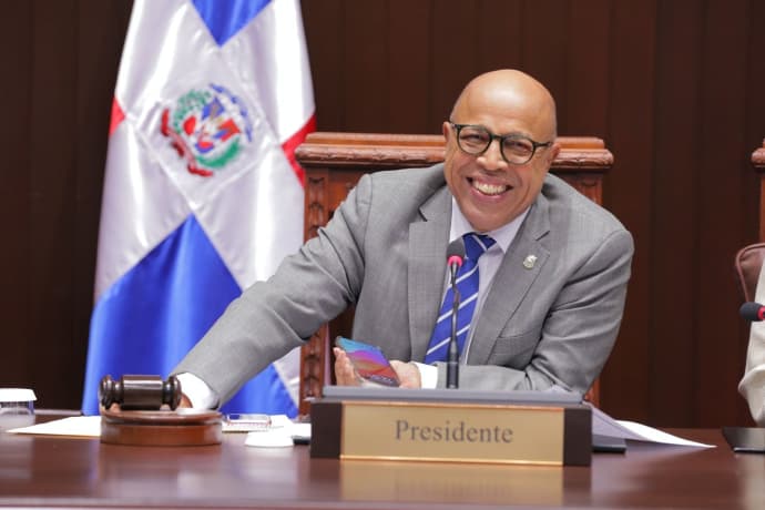 Pacheco convoca sesión extraordinaria para este sábado a las diez de la mañana para conocer propuestas sobre la reforma al Código Penal