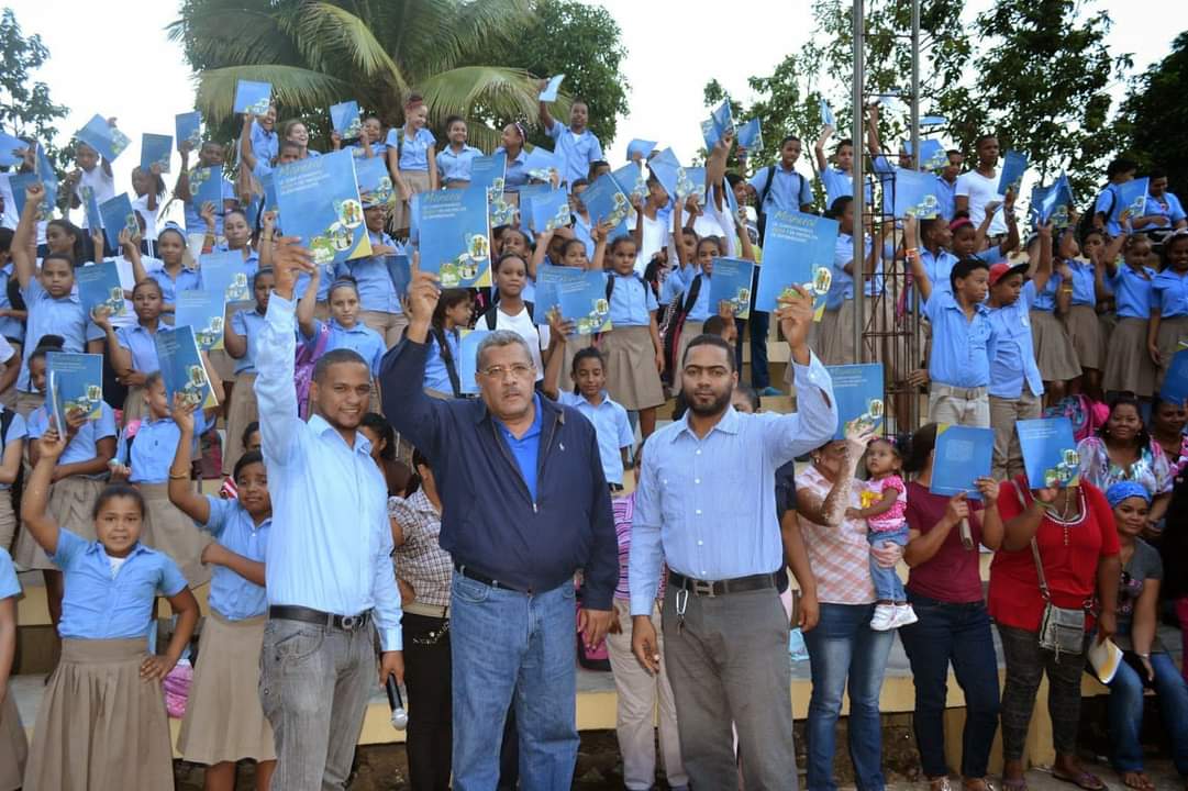 Luis -El Gallo- ve con preocupación cantidad de haitianos matriculados en escuelas dominicanas