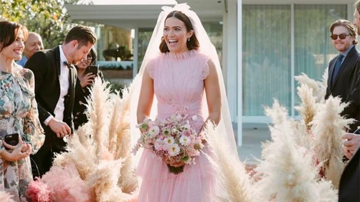 De Beatrice Borromeo a Victoria Beckham: 9 novias que desafiaron la tradición, no se casaron de blanco y siguen inspirando