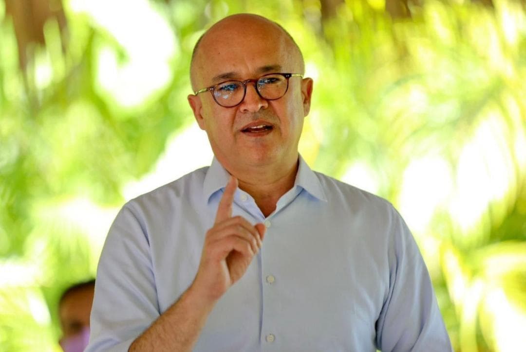 Domínguez Brito: “Antes de pedir más impuestos, el Gobierno debe corregir su despilfarro y rendir cuentas al país”