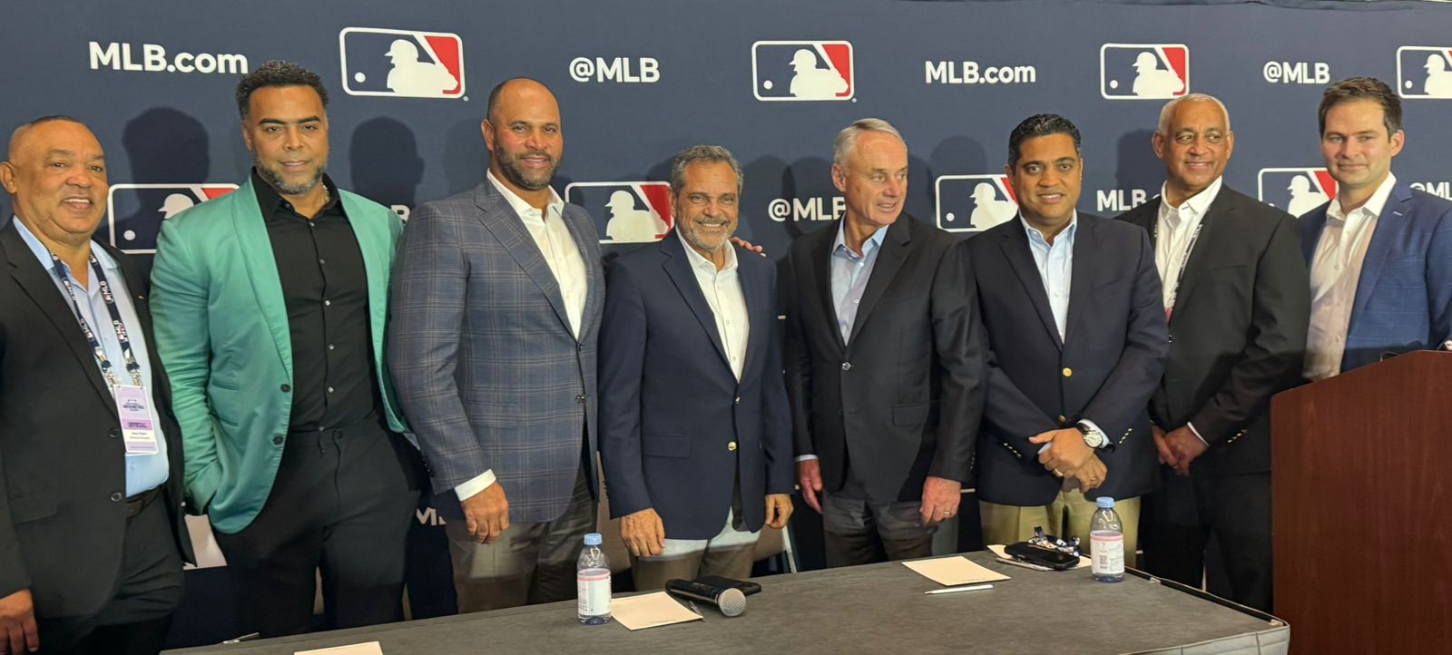 El Comisionado de las Grandes Ligas Rob Manfred confirma partido entre los Tigres de Detroit y equipo dominicano
