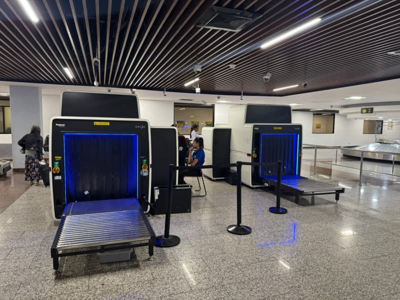 AERODOM entrega nuevos escáneres a Aduanas para agilizar inspecciones en el AILA
