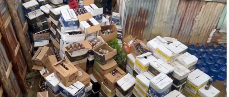Desmantelan fábrica clandestina de bebidas adulteradas en Los Alcarrizos