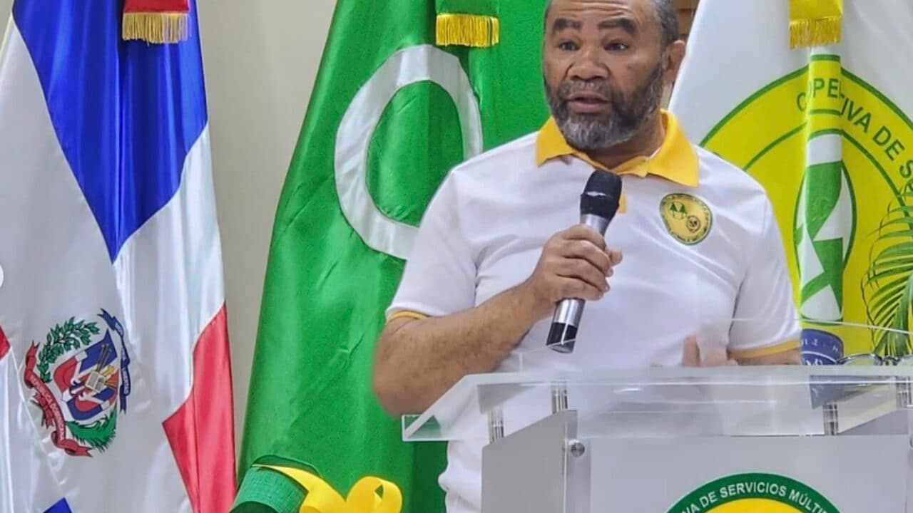 Francisco Luciano denuncia campaña en contra del modelo cooperativista
