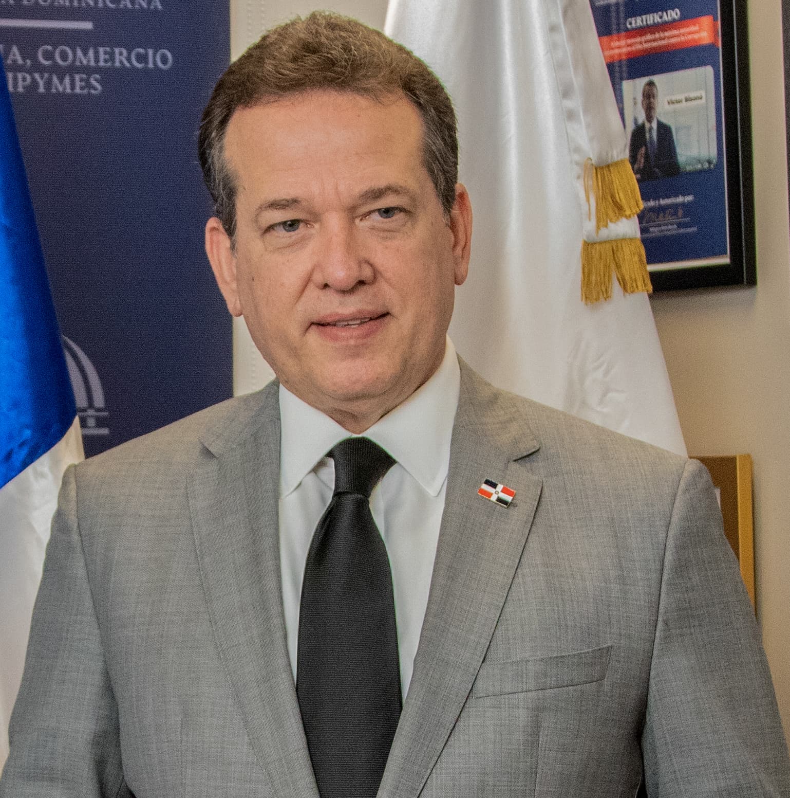Ito Bisonó destaca visión y gestión de Carolina Mejía tras inauguración del Paseo 30 de Mayo