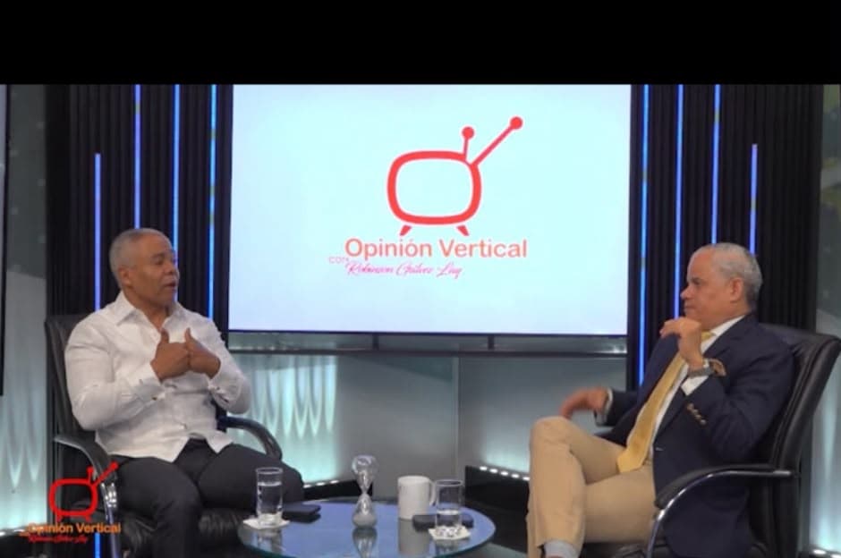 Francisco Fernández dice lleva más de año y medio visitando y llevando obras sociales a la Provincia Santo Domingo
