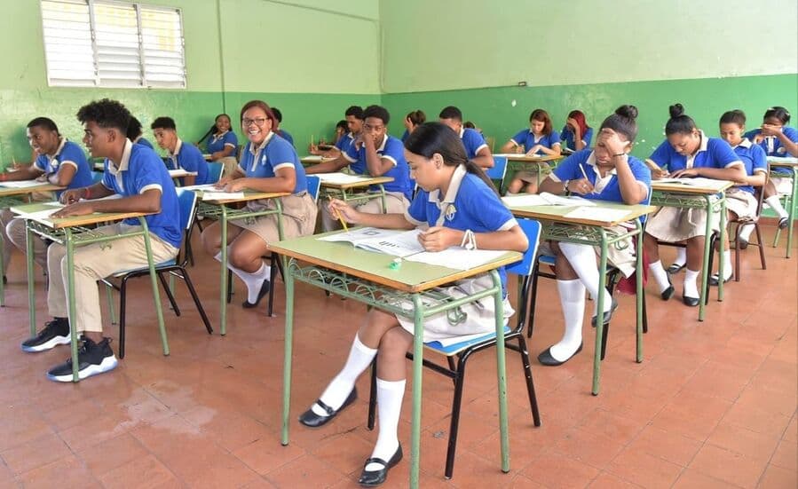Más de 111 mil estudiantes convocados a primera ronda de Pruebas Nacionales 2026