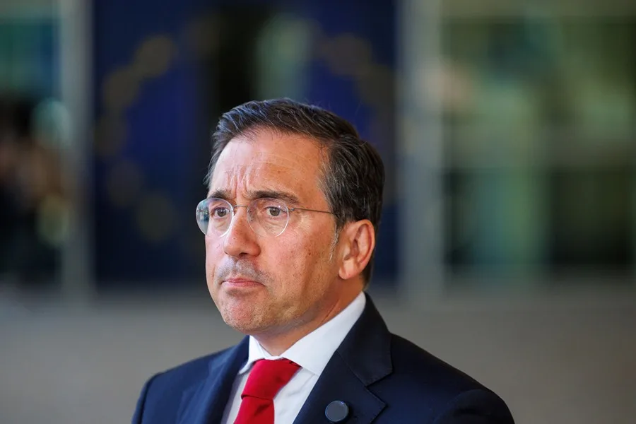 Albares: España «no cambia una coma» en su reclamación de soberanía tras el acuerdo sobre Gibraltar