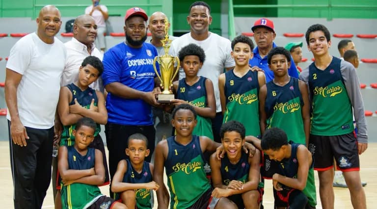 El club San Carlos se proclamó campeón del Torneo de Minibaloncesto 2026 que organizó la Asociación de Baloncesto del Distrito Nacional