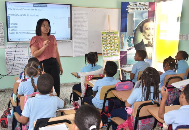 Más de 122 mil docentes completan proceso de Evaluación de Desempeño en todo el país