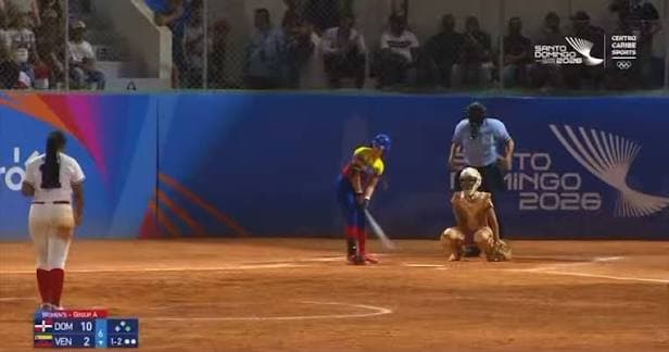 La selección dominicana de softbol femenino derrotó por nocaut a la representación de Venezuela en los Juegos Centroamericanos 2026