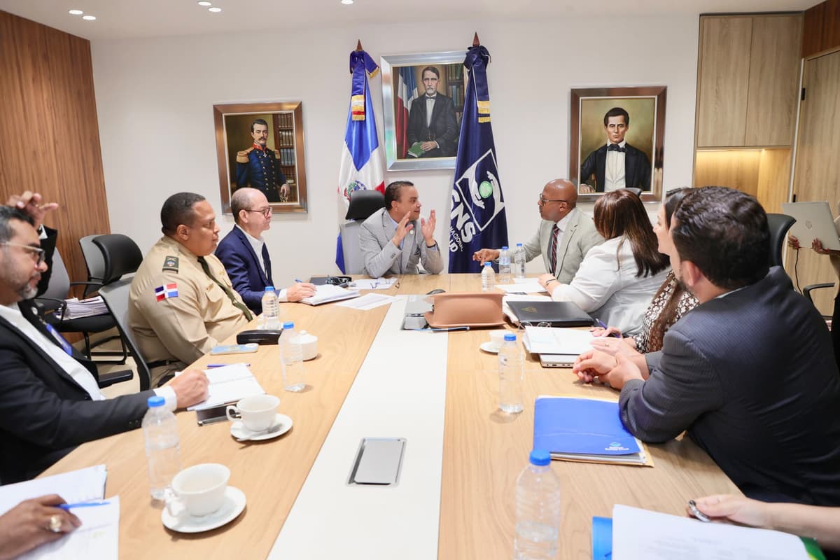 SNS y CMD mantienen diálogo y trabajo para fortalecimiento prestación de servicios de salud