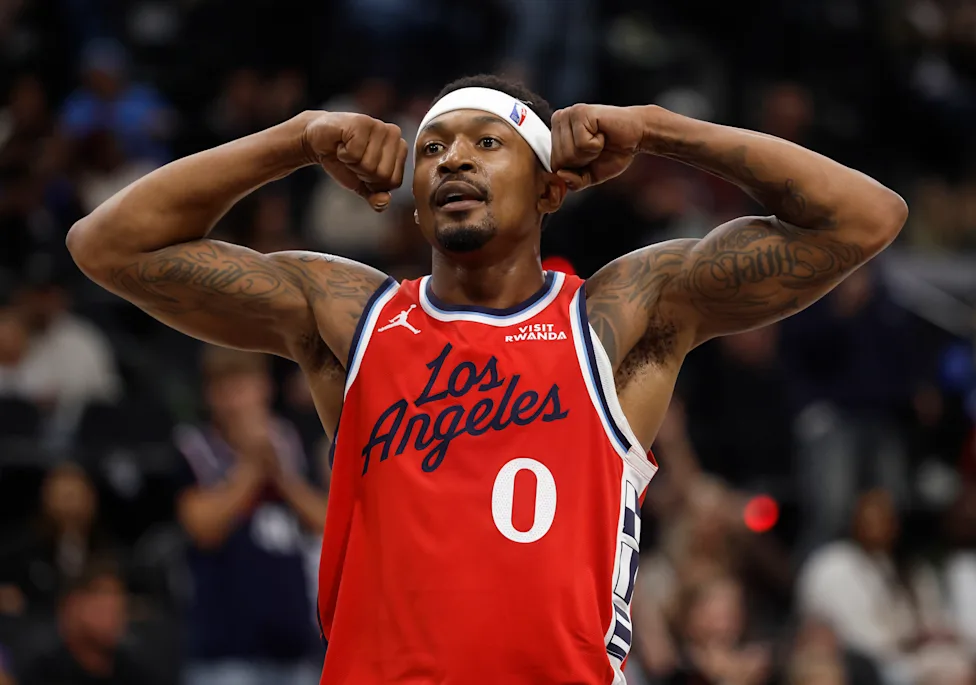 Los Angeles Clippers firmaron de nuevo a Bradley Beal con un contrato de dos años y $13.2 millones de dólares