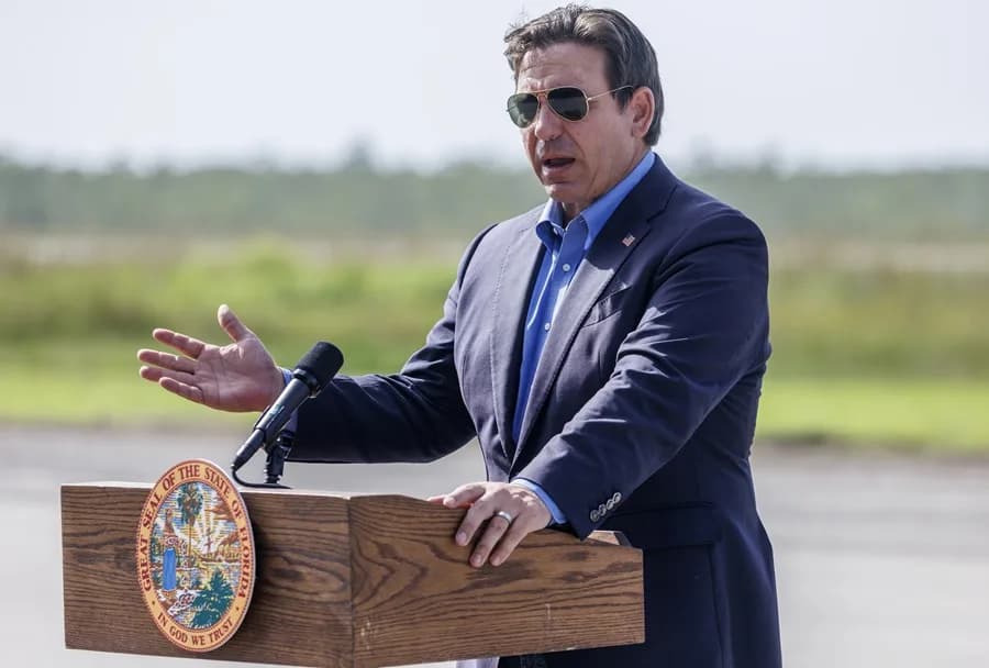 Un congresista apoyado por Trump y un exrepublicano, los aspirantes a reemplazar a Ron DeSantis en Florida