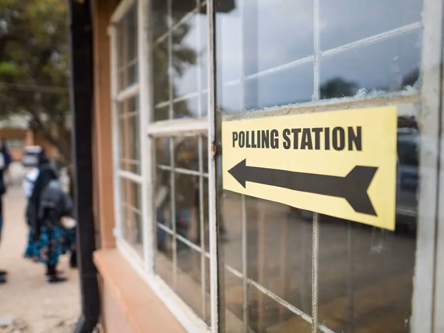 Comienza la votación en las elecciones de Zambia en las que Hichilema busca su reelección