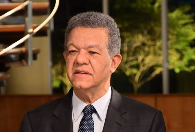 Leonel advierte que aún hay tiempo para discutir la reforma policial