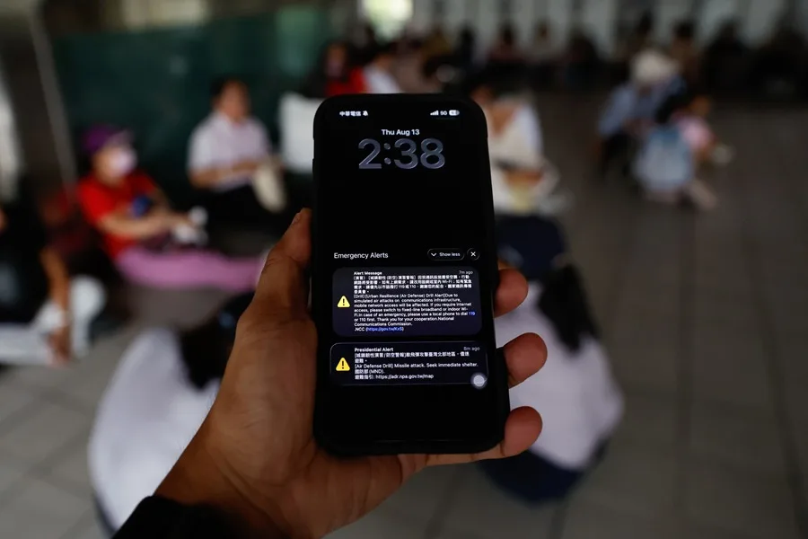Sirenas antiaéreas, calles vacías e internet «capado»: así simula Taipéi un ataque chino
