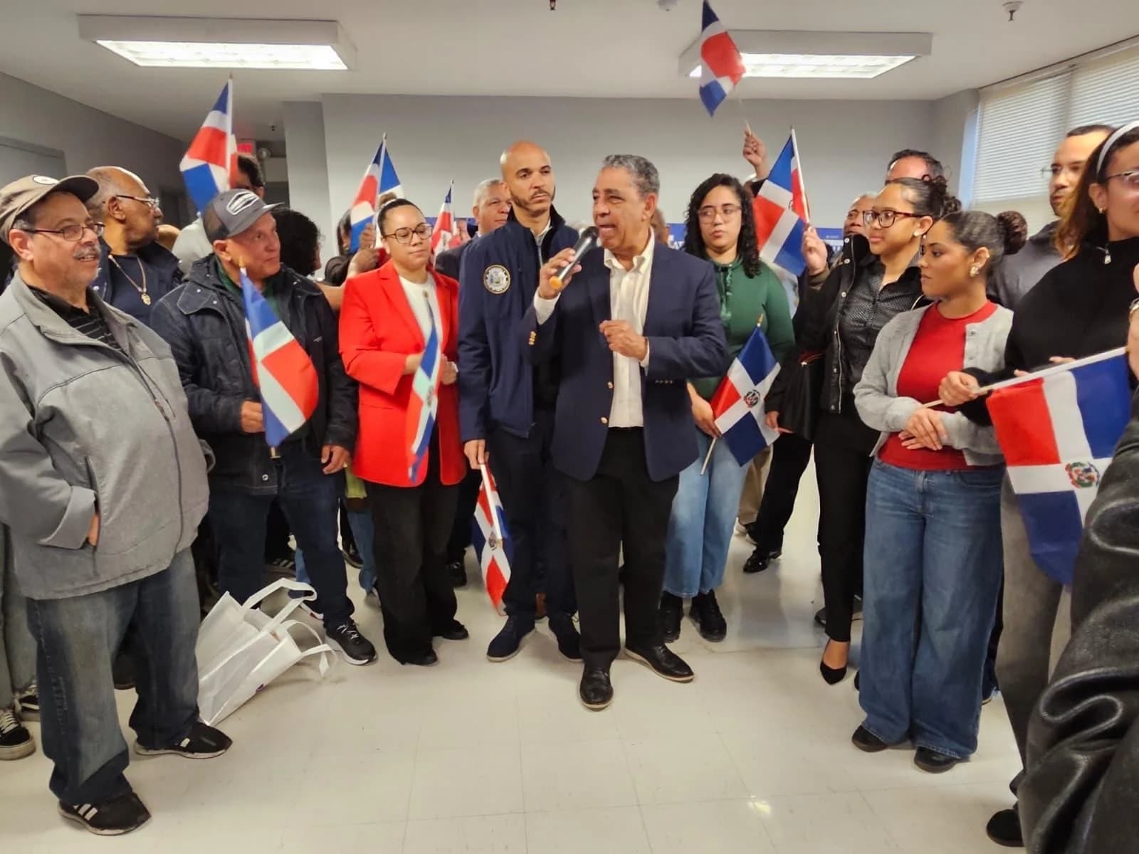 Adriano Espaillat y Darializa Ávila Chevalier: la disputa por el liderazgo dominicano en EE. UU.