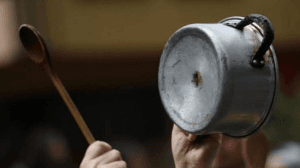 El hastío dominicano al sonido de las cacerolas