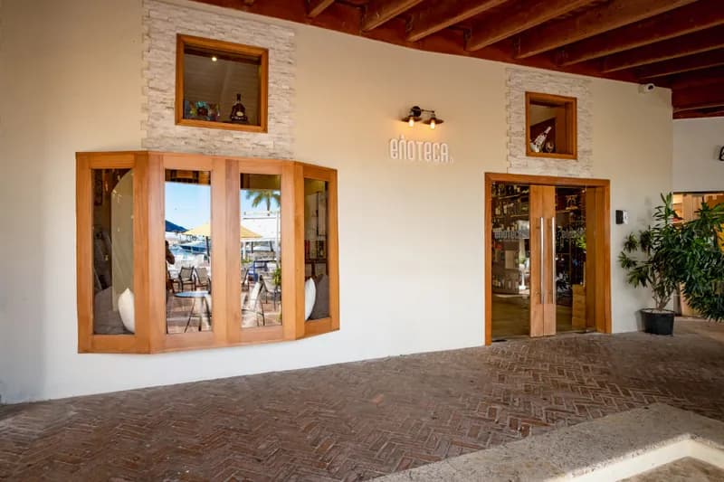 La Enoteca — foto 1