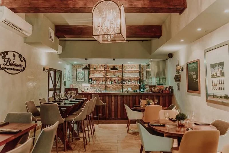 Bohemian Tapas & Wine Bar — foto 1