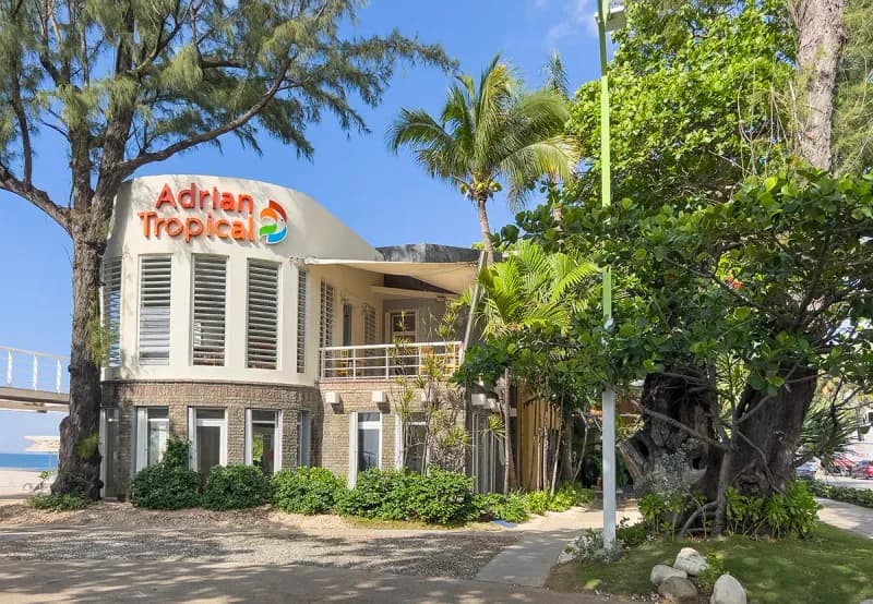 Adrian Tropical — foto 1