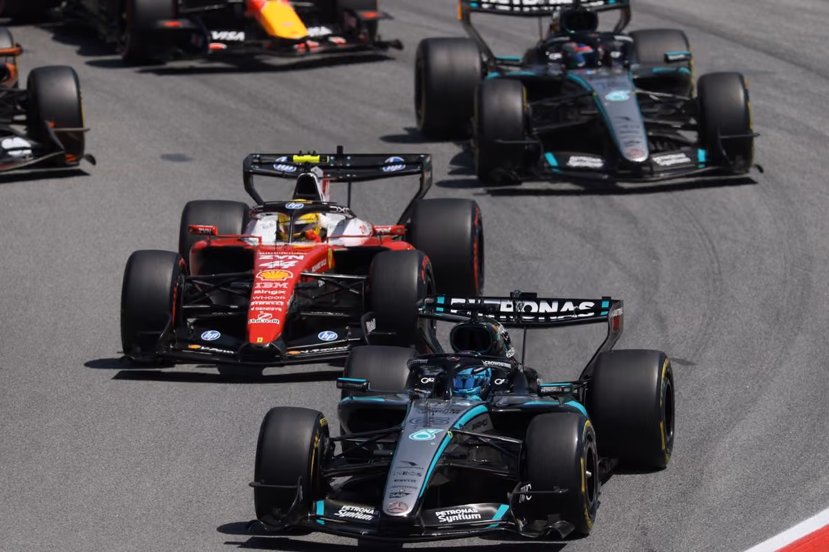 Mercedes F1 explica sus desarrollos "desfasados" respecto a otros equipos