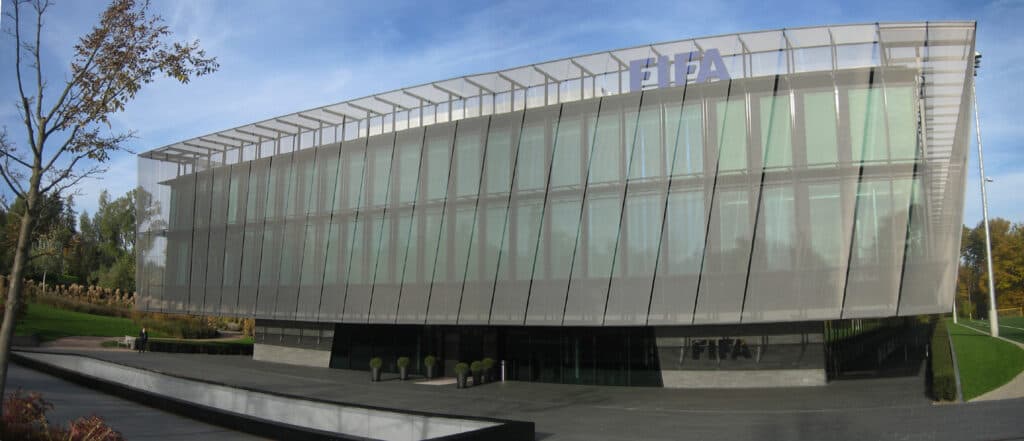 Historia de la Federación Internacional de Fútbol: cómo nació y evolucionó el organismo que gobierna el fútbol mundial