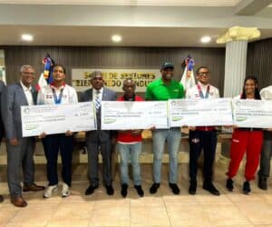Entregan incentivos a medallistas de los Juegos Centroamericanos y del Caribe en Sabana Grande de Boyà