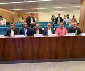 Director Hospital Ney Arias participa en curso internacional sobre tecnologías digitales e inteligencia artificial para transformar la salud