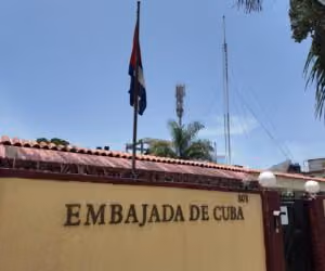 Silencio en embajada y reserva del Gobierno sobre razones de expulsión a nueve diplomáticos cubanos