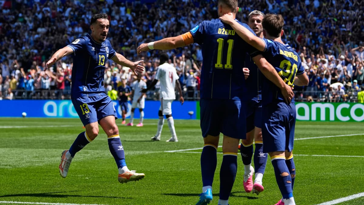 Bosnia escribe su propia historia