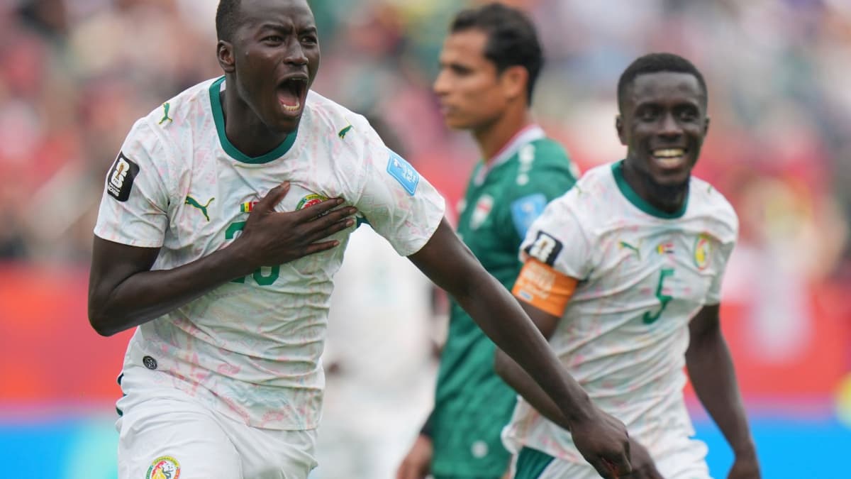 Senegal hace los deberes para poner pie y medio en la siguiente ronda