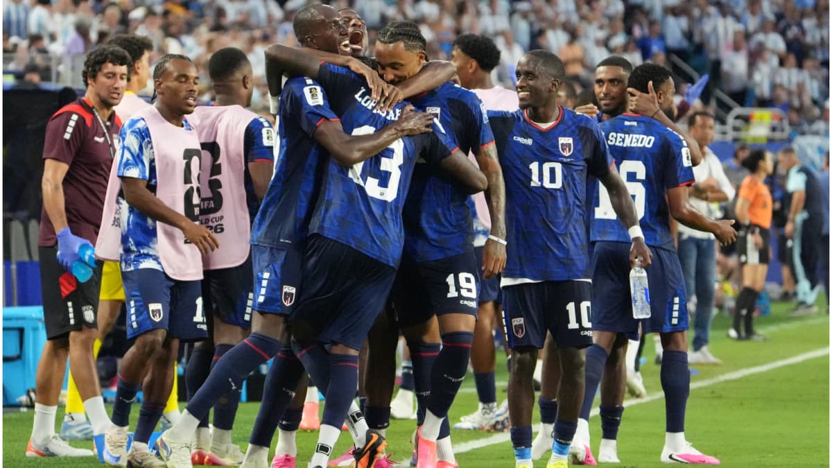 Fiestón en Cabo Verde, 'campeón' de este Mundial