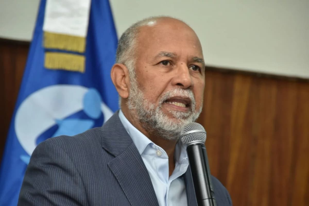 ADP rechaza artículos del Código Penal por considerar que podrían criminalizar medidas disciplinarias de los docentes