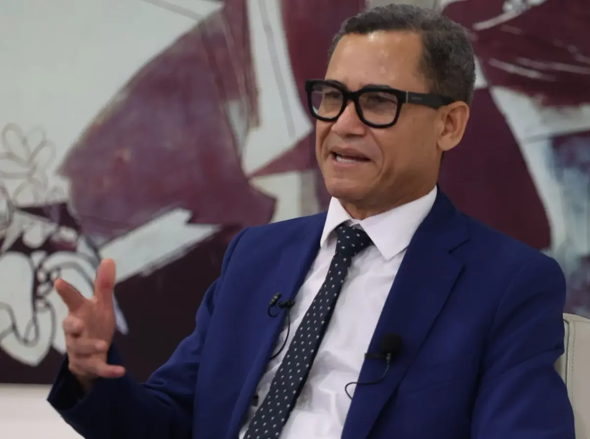 "Que se preparen el PLD y Fuerza del Pueblo, porque nosotros vamos para la calle también": Eddy Olivares