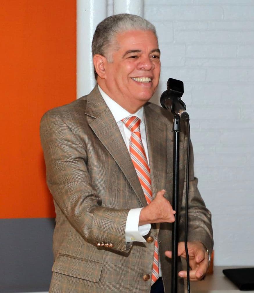 Carlos Amarante Baret: “Leonel y yo terminamos siendo víctimas de la crisis del PLD”