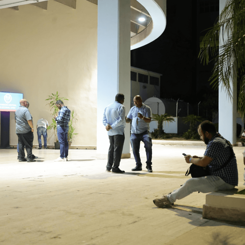 Cierran votaciones en la UASD; proceso transcurre con normalidad