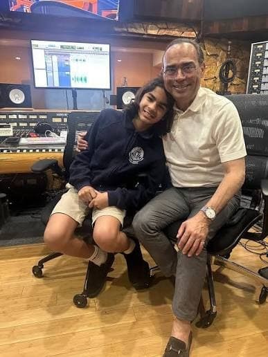 Gilberto Santa Rosa estrenará con su nieto la canción “Consejo de un abuelo”
