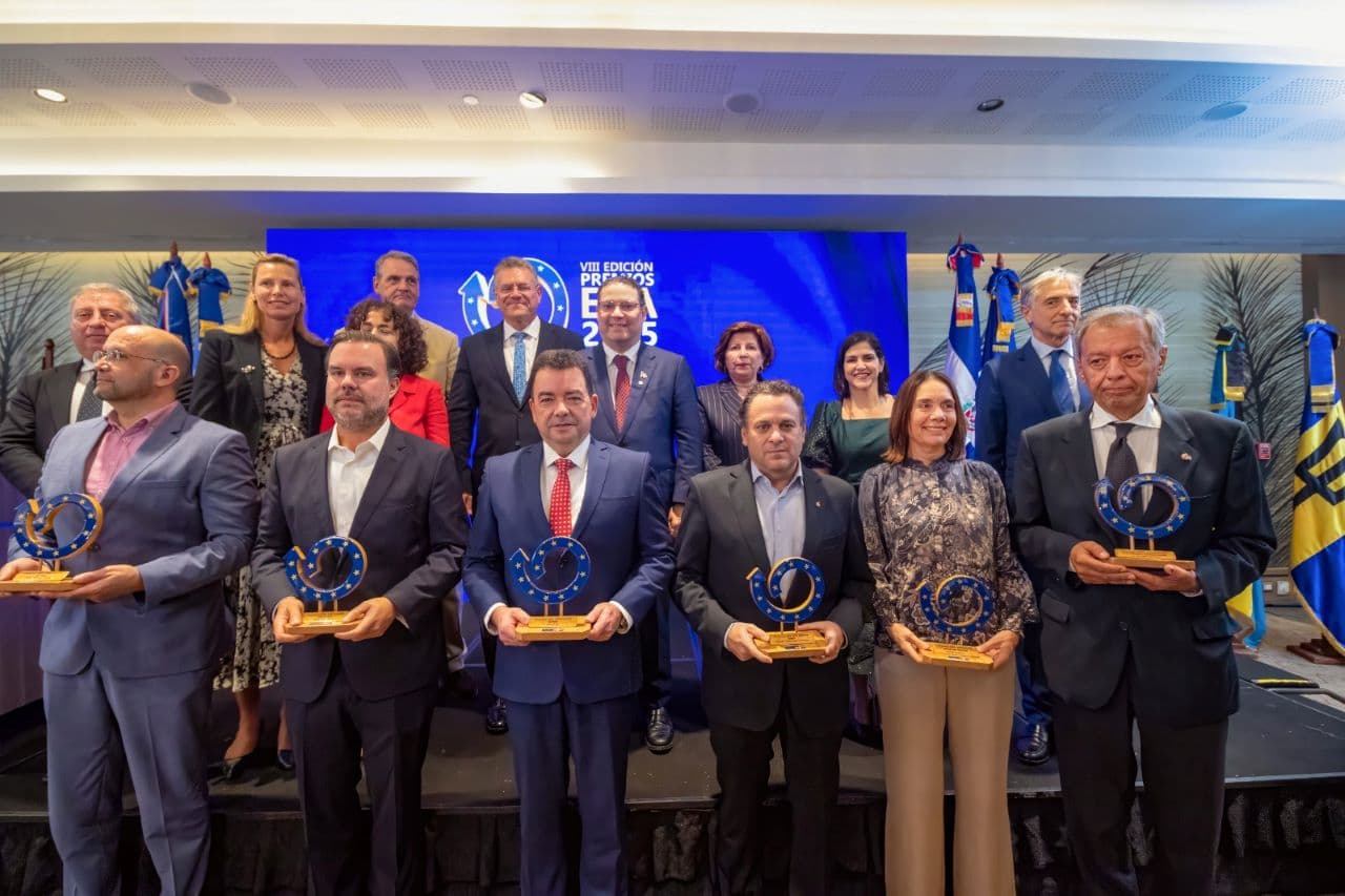 La Unión Europea celebra las relaciones comerciales con la República Dominicana y el CARIFORO