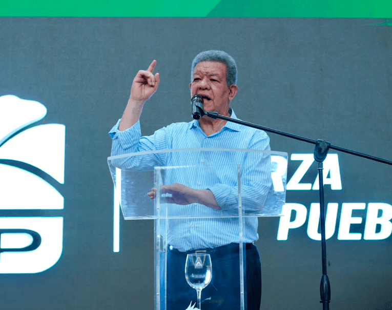Leonel Fernández afirma que el Gobierno del PRM “engañó al pueblo” para justificar la reforma fiscal