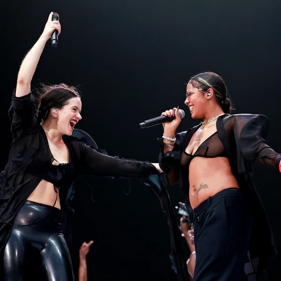 "Eres mi perla favorita": De Rosalía a Tokischa durante concierto en Bogotá