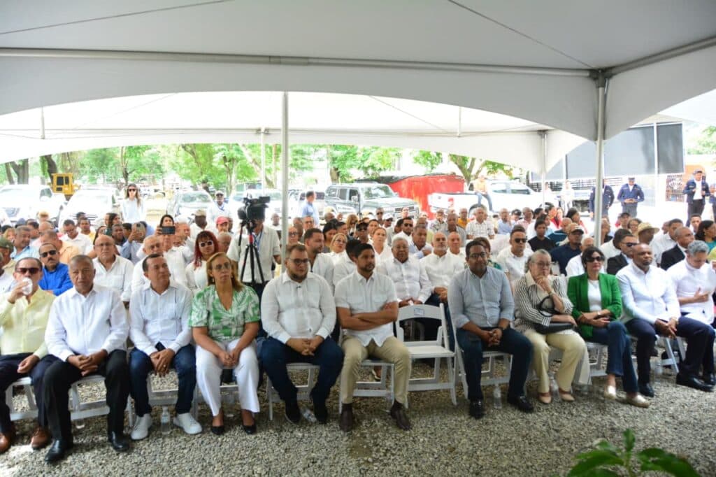 Gobierno inicia construcción del Parque Agroecológico del Aguacate en Cambita Garabitos, San Cristóbal