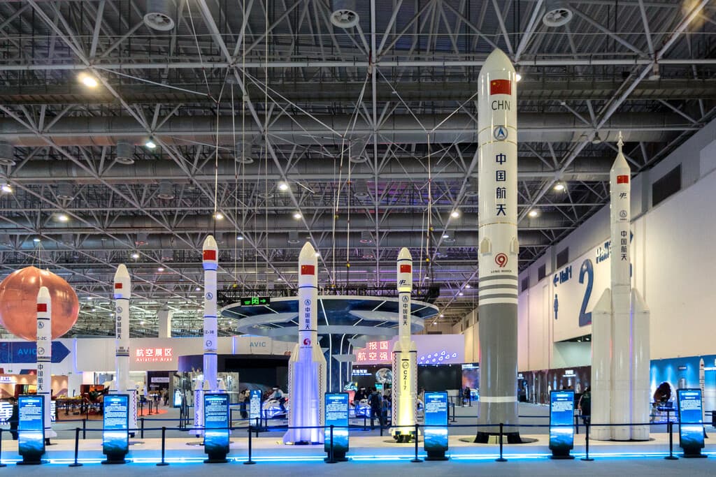 China tiene una nave espacial de la que apenas existen fotos. Acaba de soltar otro objeto no identificado en órbita