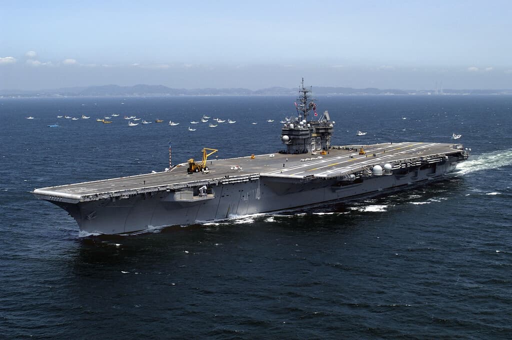 En 2006, un submarino chino se acercó a un portaaviones de EEUU sin ser detectado. En 2021, EEUU lo vendió por un céntimo