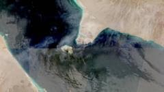 Los hutíes de Yemen afirman haber atacado petroleros en el mar Rojo luego de anunciar un "embargo marítimo"