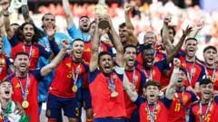 La nueva generación dorada que dio otro Mundial a España (y cómo se compara con la campeona de Sudáfrica 2010)